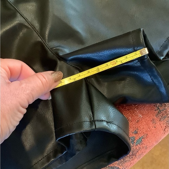 🔥Faux leather shorts with fabulous gold studded designs. Lined and NWT. Sz L - Picture 5 of 9